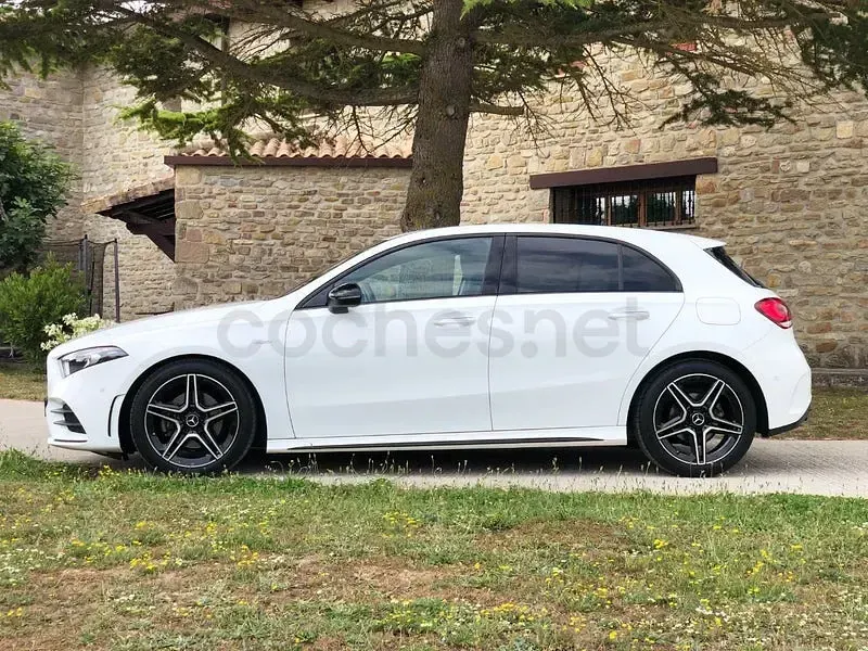 Usado Mercedes A200 150 CV (110 kW) 2021 Blanco Berlina