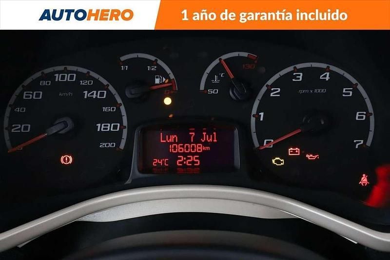 Blanco Usado 2016 Ford Ka Titanium Utilitario | 7099 € (Buen precio) - Imagen 1/4