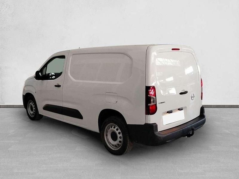 Usado Opel Combo Life Edition 102 CV (75 kW) 2022 Blanco Monovolumen