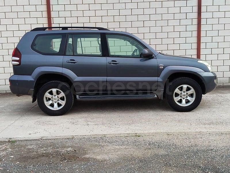 Usado Toyota Land Cruiser 173 CV (127 kW) 2006 Gris / plata SUV