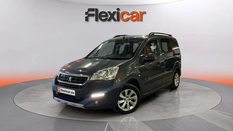 Usado Peugeot Partner Tepee Active 110 CV (80 kW) 2016 Gris Monovolumen