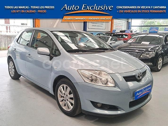 Azul Usado 2007 Toyota Auris Luna Berlina | 5990 € (Precio justo) - Imagen 1/4