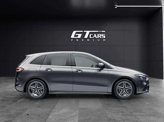 Usado Mercedes B250e AMG 218 CV (160 kW) 2021 Gris Monovolumen