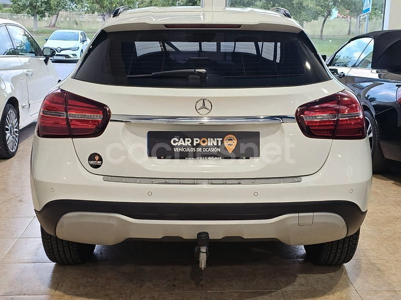 Usado Mercedes GLA220 177 CV (130 kW) 2018 Blanco SUV