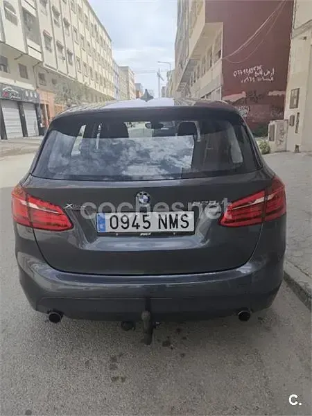 Usado BMW 220 Active Tourer 190 CV (139 kW) 2015 Negro Monovolumen