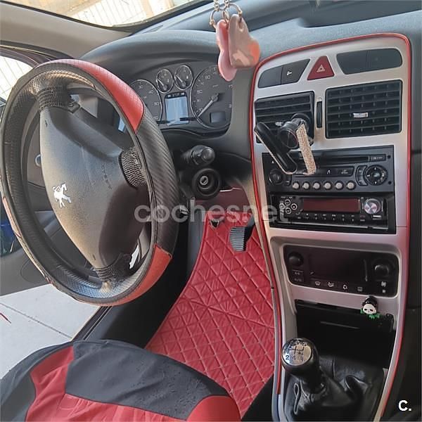 Granate Usado 2006 Peugeot 307 Berlina | 2800 € (Un poco caro) - Imagen 1/4