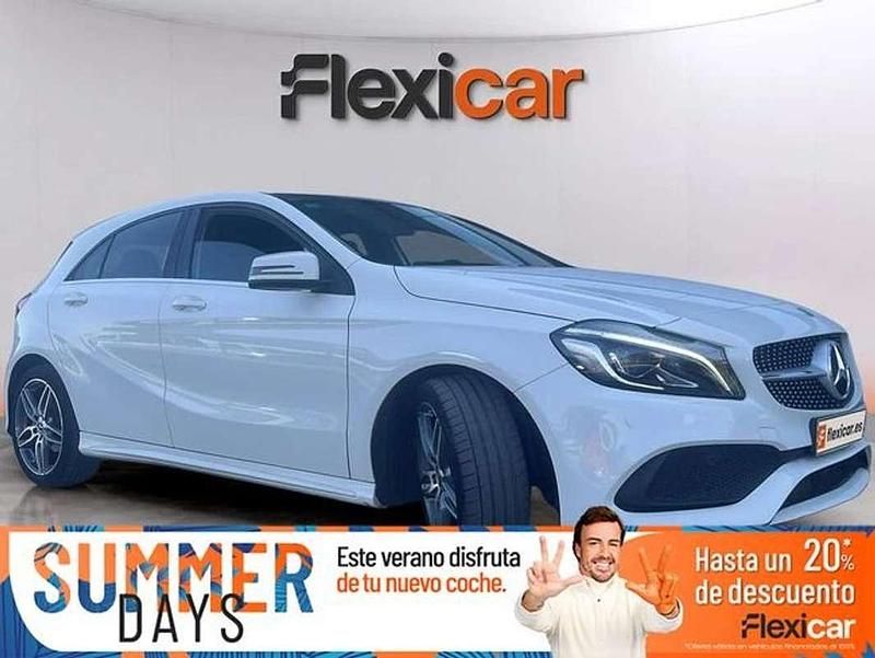 Blanco Usado 2017 Mercedes A180 AMG line Berlina | 18.990 € (Precio justo) - Imagen 1/4