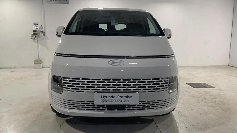 Usado Hyundai Staria 225 CV (165 kW) 2025 Blanco Monovolumen