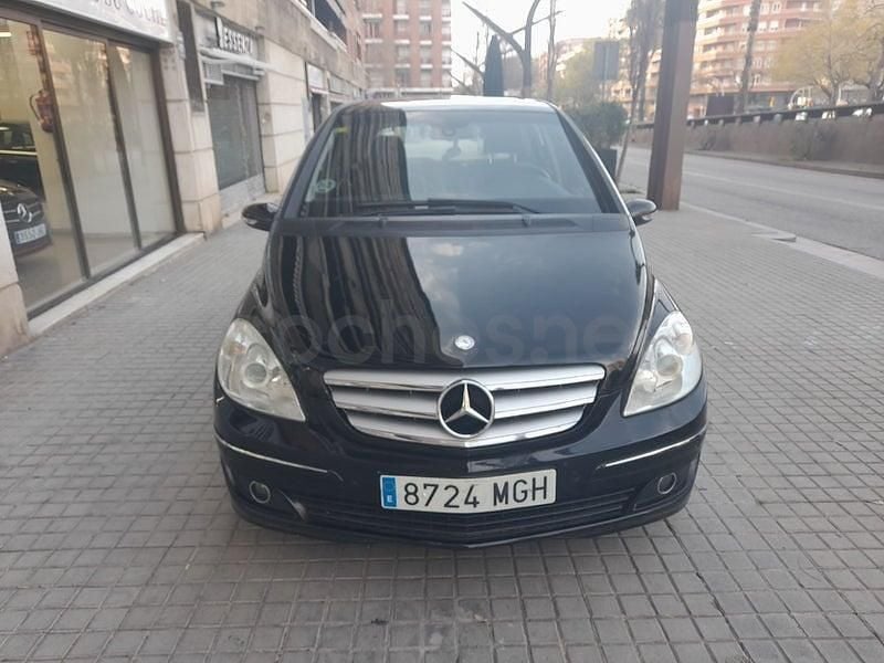 Usado Mercedes B200 140 CV (102 kW) 2008 Negro Monovolumen