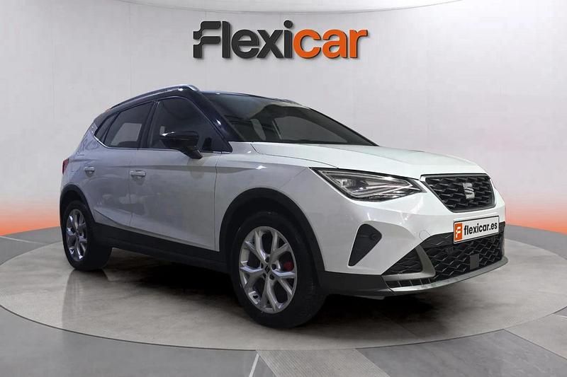 Blanco Usado 2023 Seat Arona FR SUV | 18.490 € (Buen precio) - Imagen 1/4