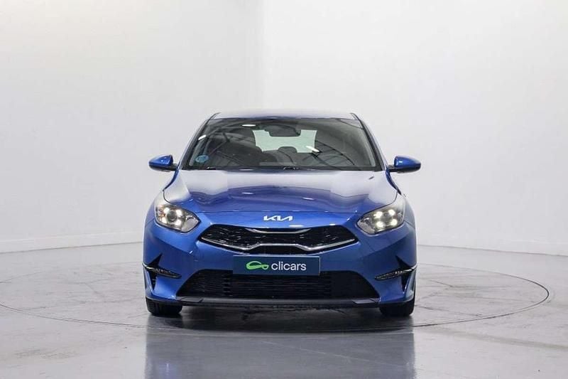Usado Kia Ceed 101 CV (74 kW) 2025 Azul Utilitario