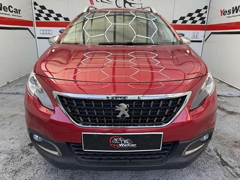 Usado Peugeot 2008 Style 100 CV (73 kW) 2018 Burdeos SUV