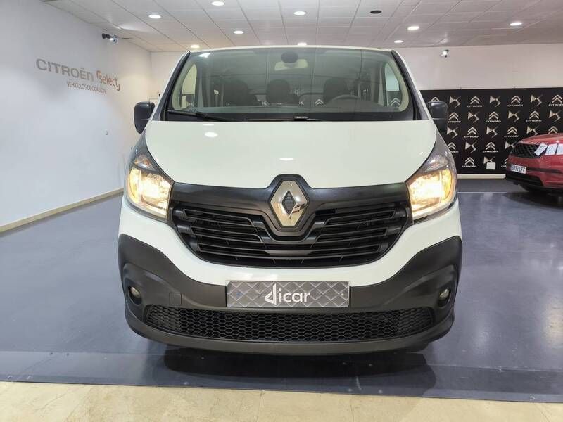 Usado Renault Trafic 120 CV (88 kW) 2020 Blanco Monovolumen