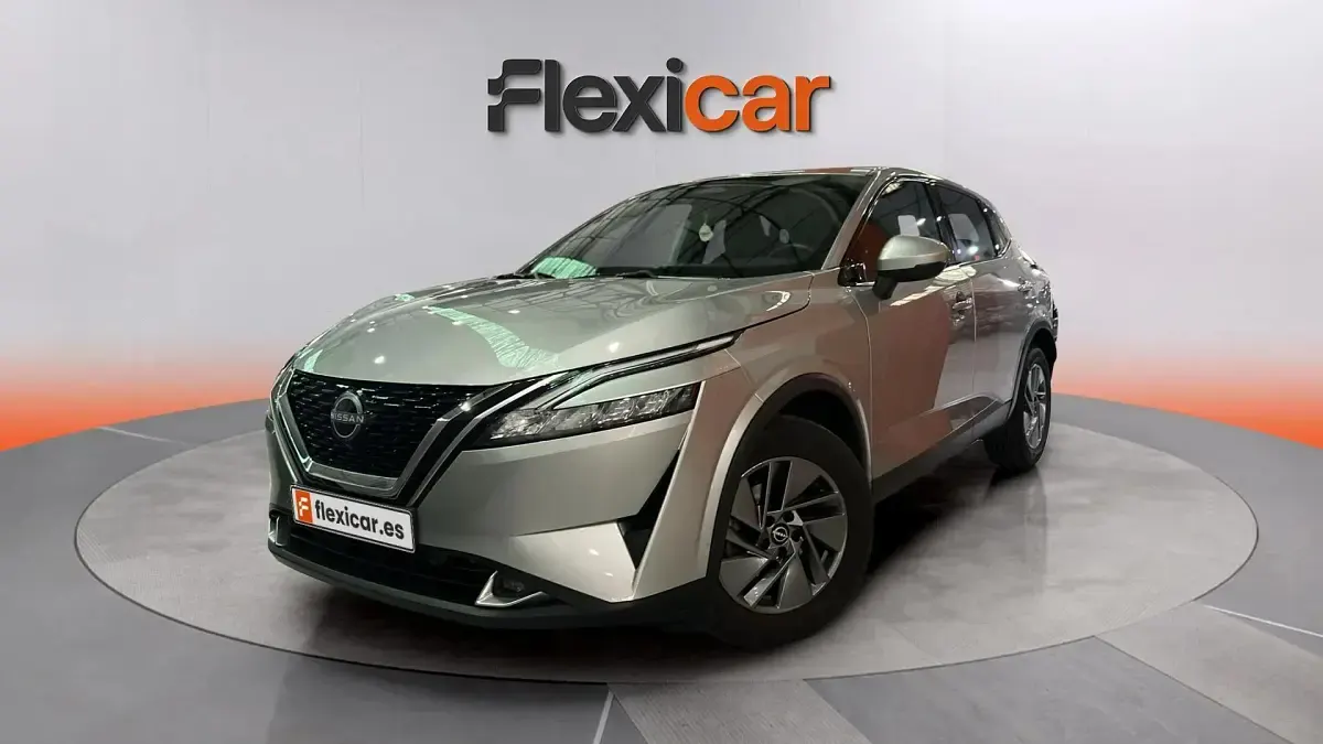 Usado Nissan Qashqai Acenta 158 CV (116 kW) 2023 Gris SUV