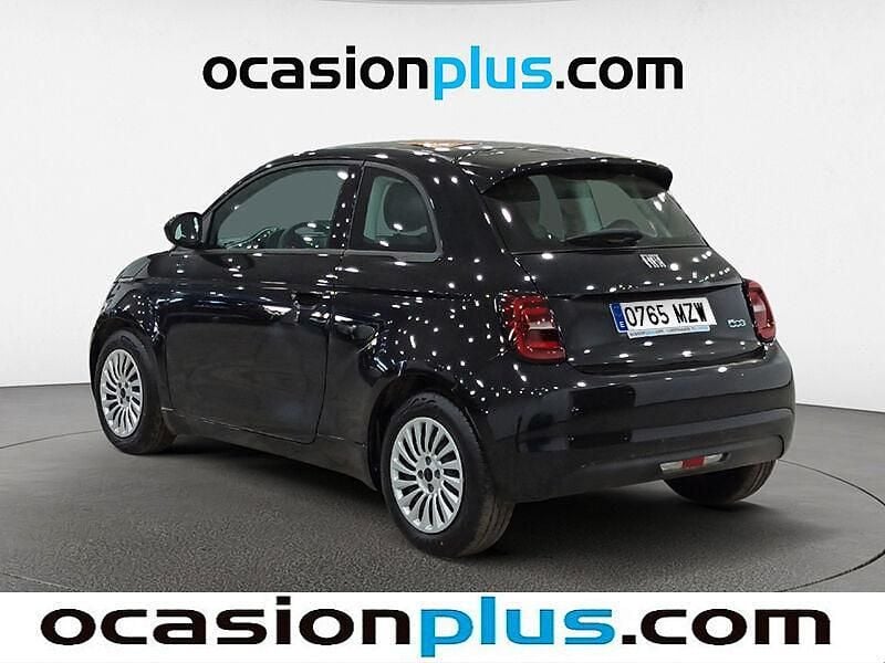 Usado Fiat 500e Action 69 kW (95 CV) 2022 Negro Utilitario