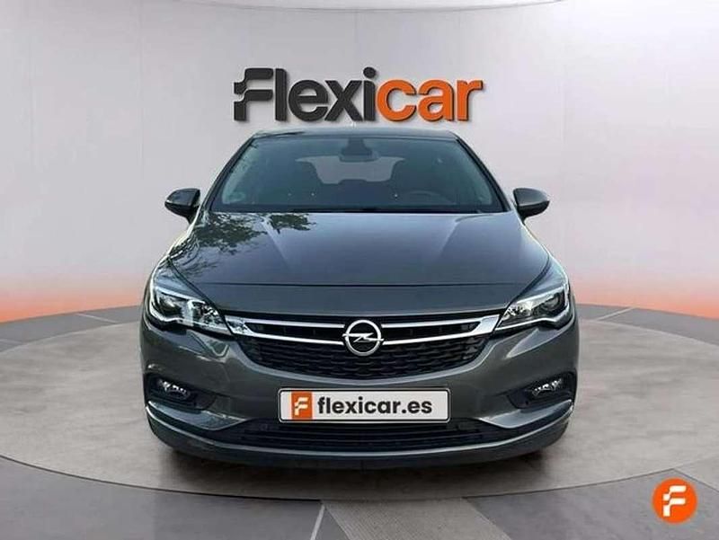 Usado Opel Astra Dynamic 110 HP (80 kW) 2019 Cinzento Citadino