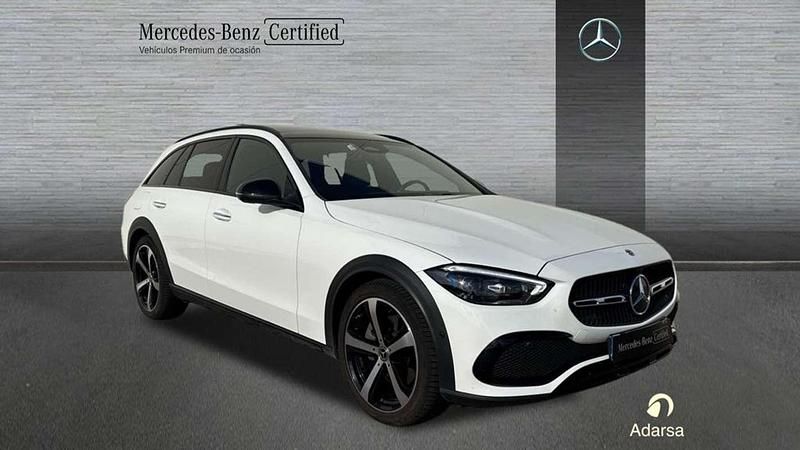 Usado Mercedes E220 All-Terrain 200 CV (147 kW) 2024 Blanco Familiar