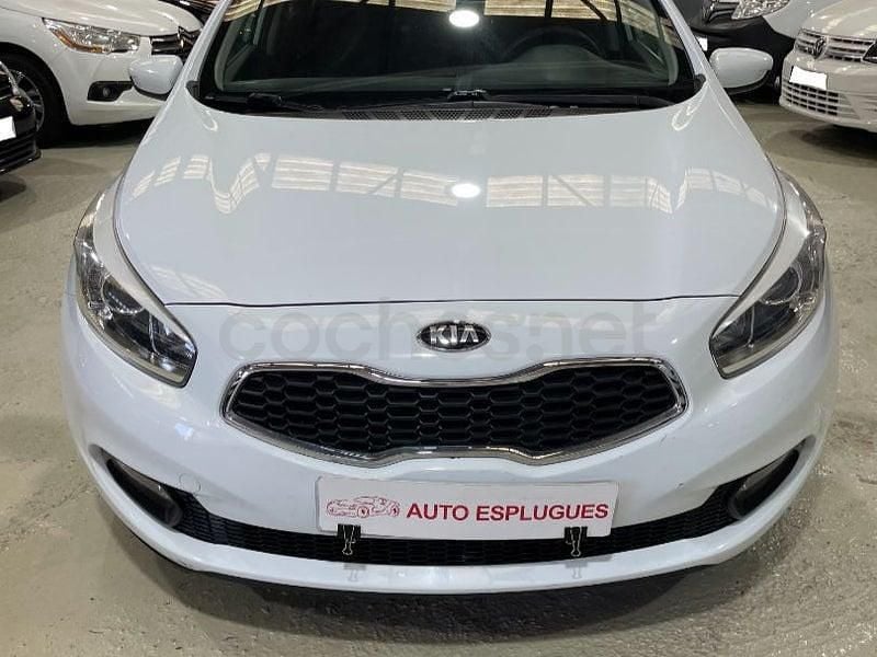 Usado Kia Ceed GT 90 CV (66 kW) 2015 Blanco Berlina