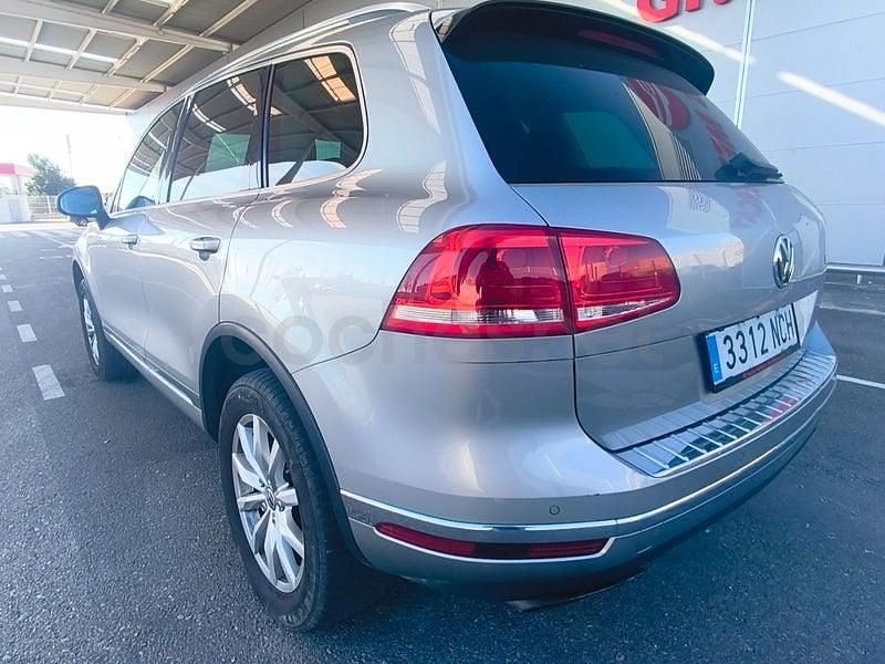 Usado VW Touareg 262 CV (192 kW) 2015 Gris / plata SUV