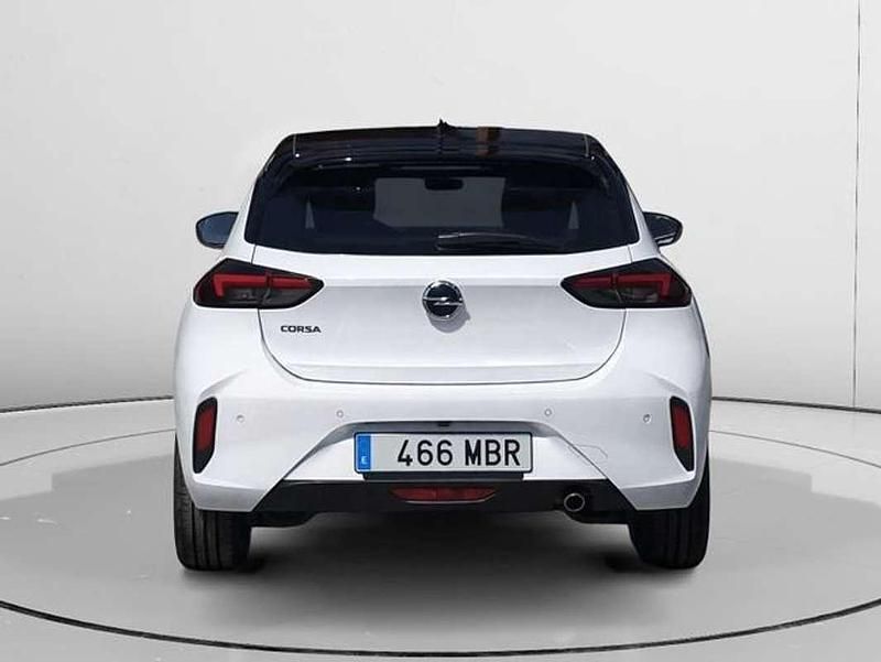 Usado Opel Corsa GS Line 101 CV (74 kW) 2022 Blanco Utilitario