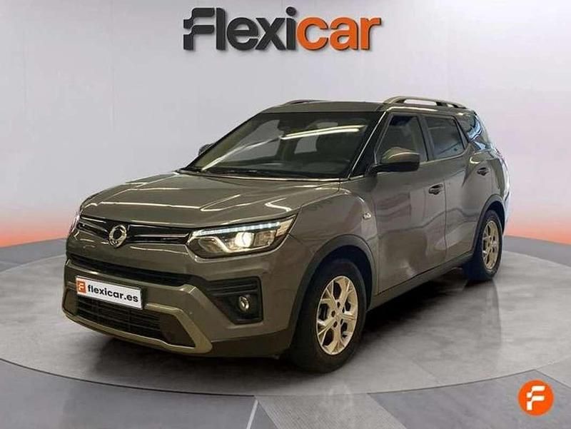Usado Ssangyong (KGM) Tivoli 163 CV (119 kW) 2023 Gris SUV