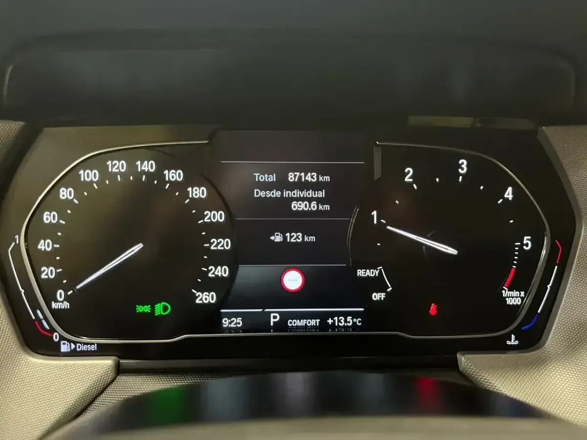Usado BMW 116 Comfort Edition 116 CV (85 kW) 2021 Blanco Utilitario