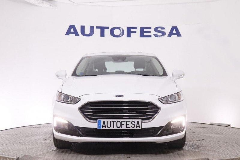 Usado Ford Mondeo Titanium 187 CV (137 kW) 2019 Blanco Berlina