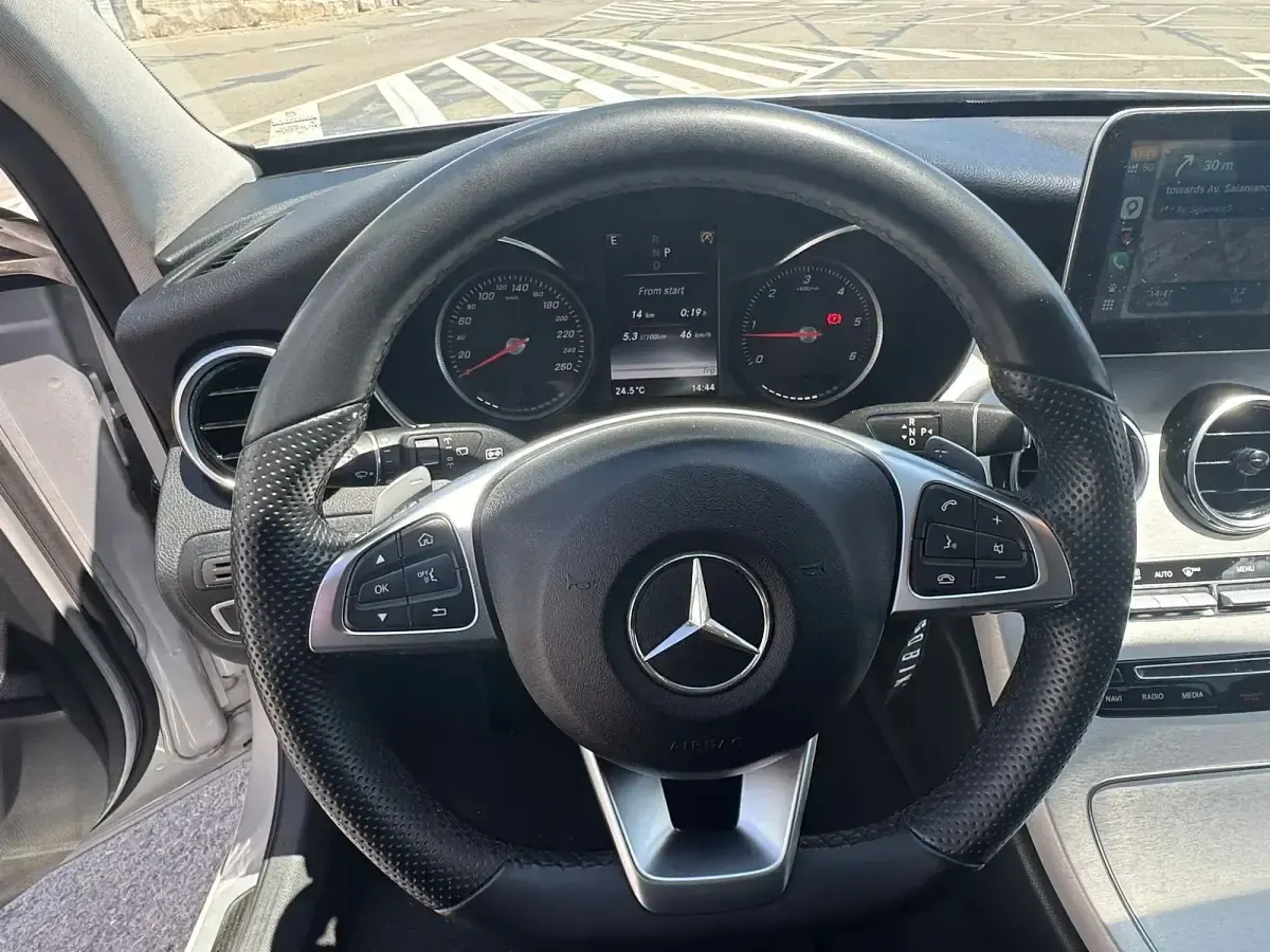 Usado Mercedes C220 170 CV (125 kW) 2017 Gris Familiar