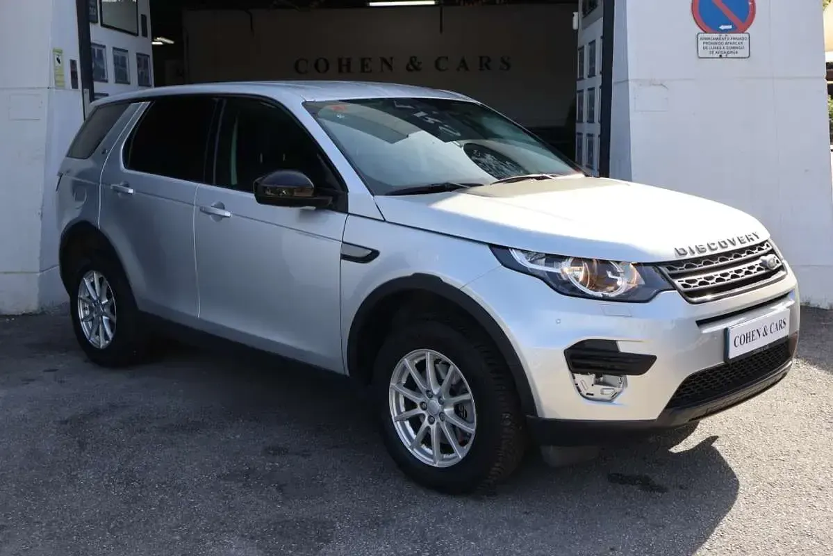 Usado Land Rover Discovery S 180 CV (132 kW) 2016 Gris SUV