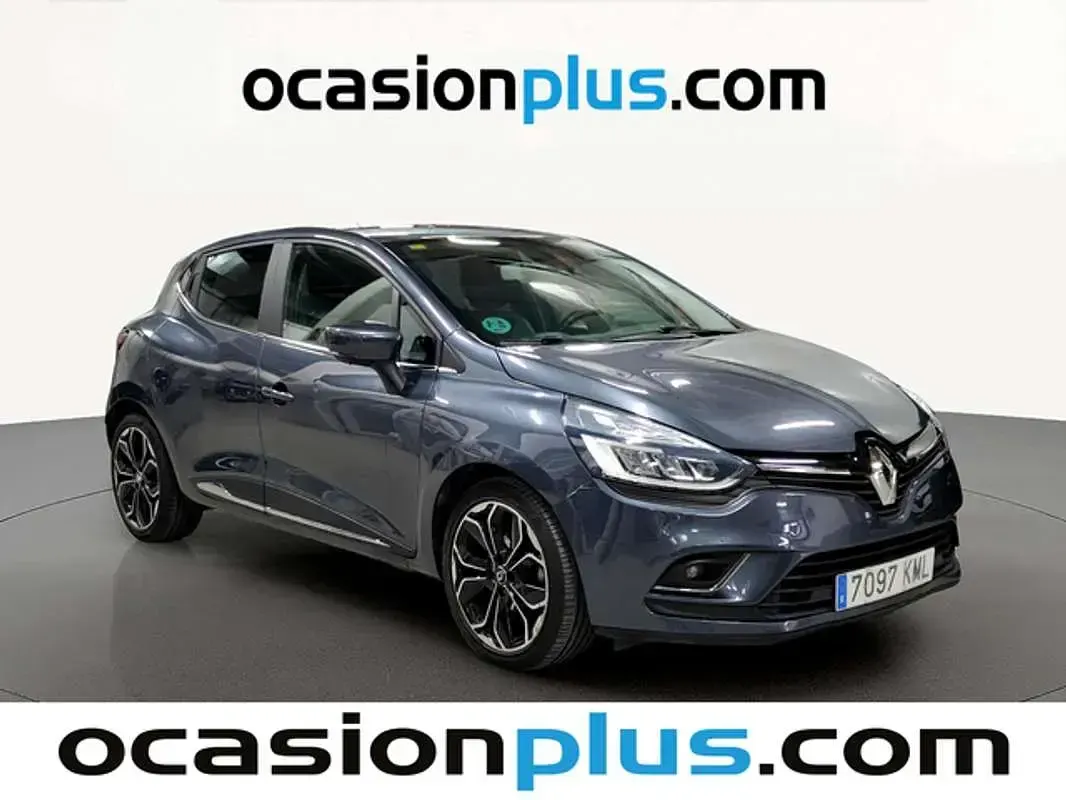 Usado Renault Clio Zen 90 CV (66 kW) 2018 Gris Utilitario