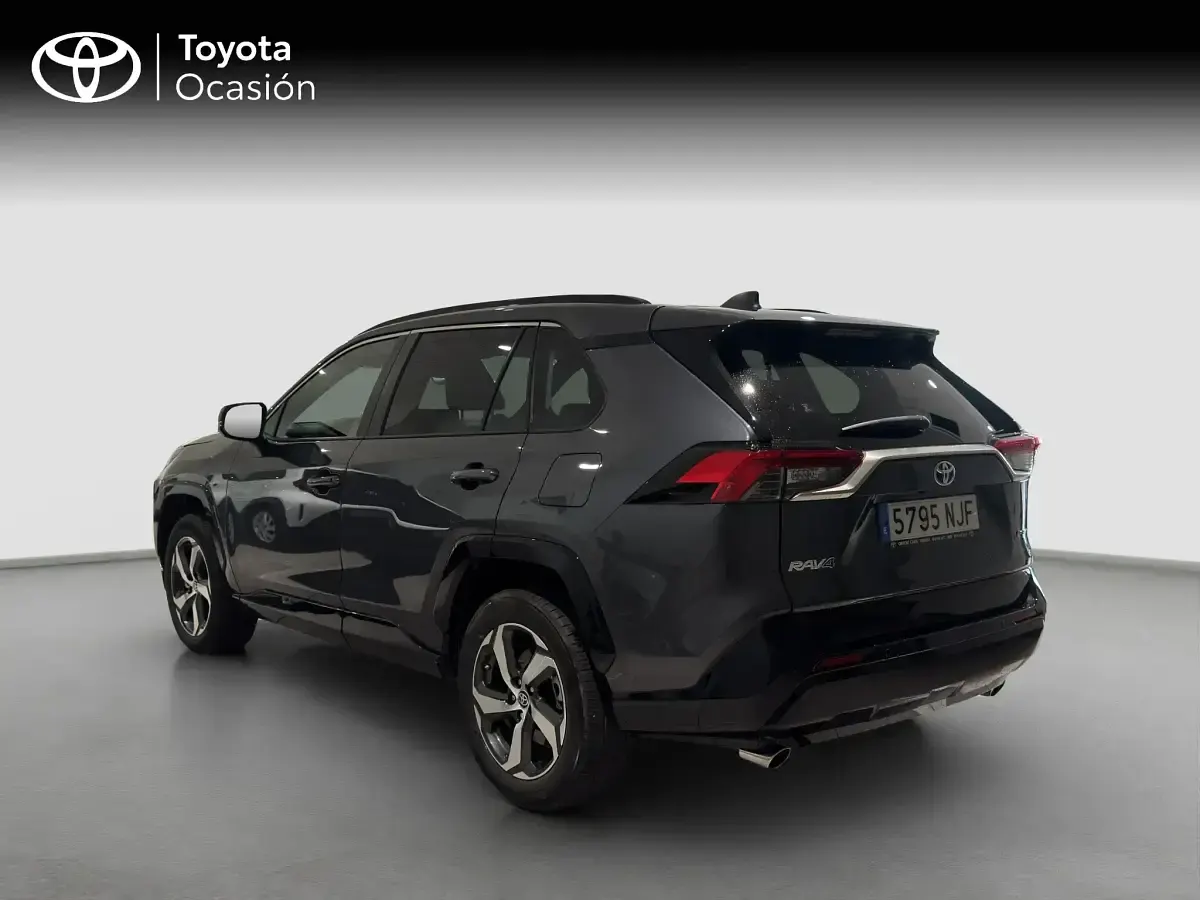 Usado Toyota RAV4 Advance 306 CV (225 kW) 2025 Gris SUV