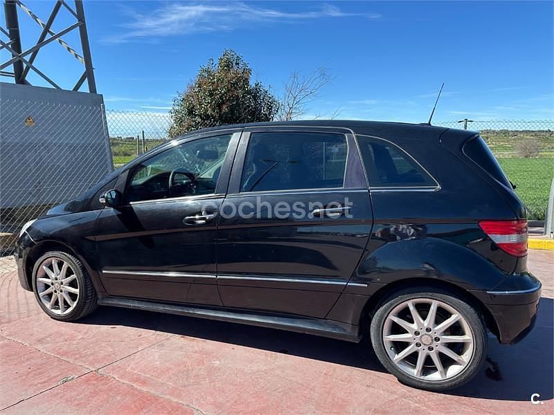 Usado Mercedes B180 109 CV (80 kW) 2007 Negro Monovolumen