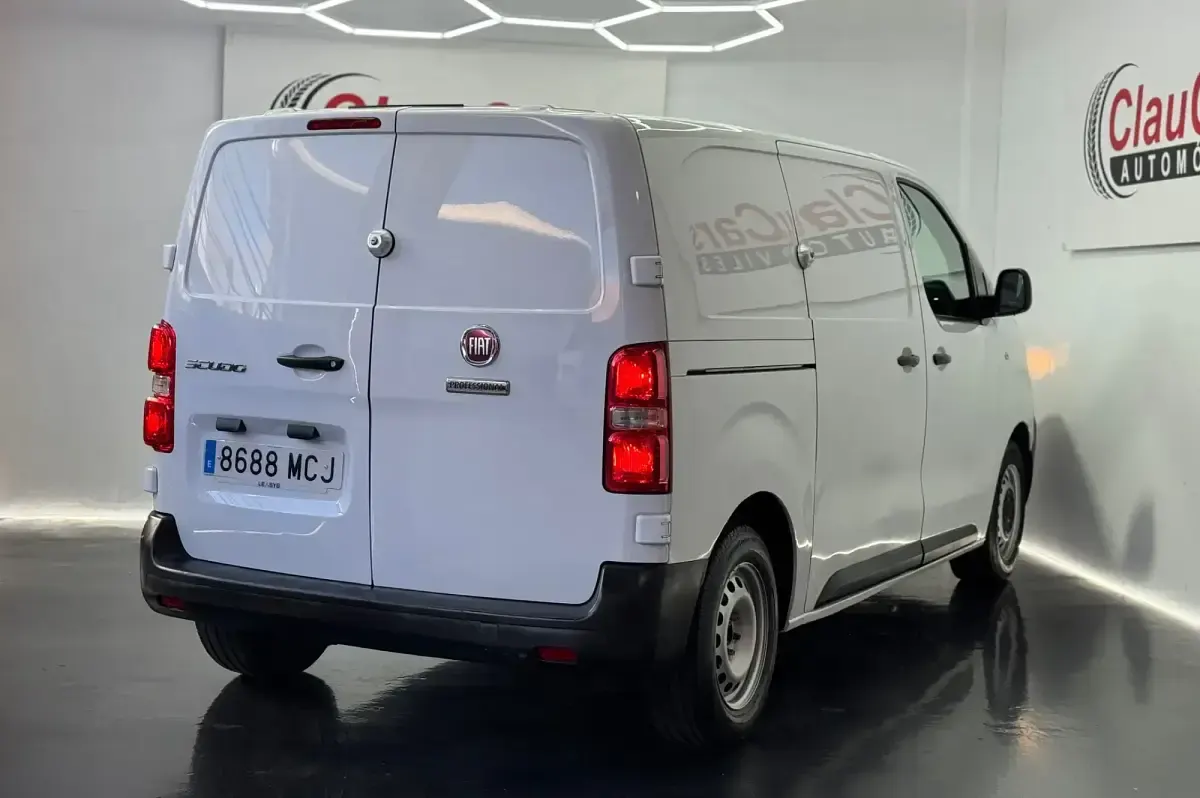 Usado Fiat Scudo 100 CV (73 kW) 2022 Blanco Van