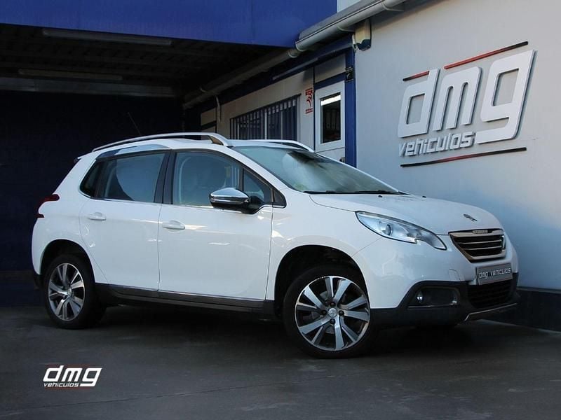 Blanco Usado 2014 Peugeot 2008 Active SUV | 8700 € (Precio justo) - Imagen 1/4