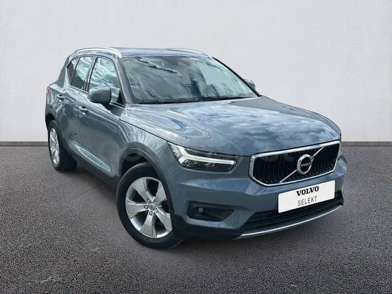 Usado Volvo XC40 150 CV (110 kW) 2020 Gris / plata SUV