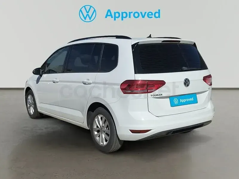Usado VW Touran Business 115 CV (84 kW) 2017 Blanco Monovolumen