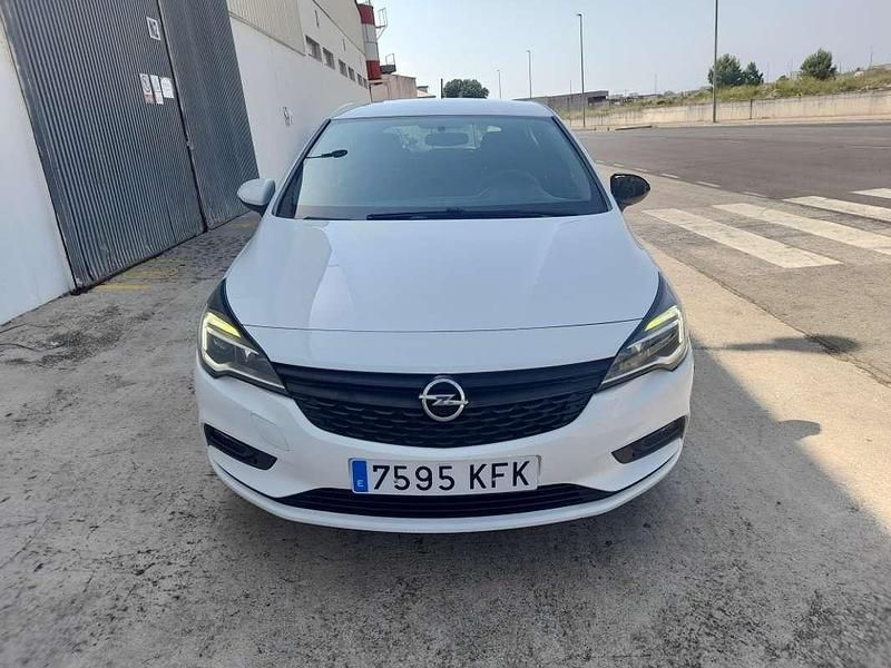 Usado Opel Astra Business 110 CV (80 kW) 2017 Blanco Utilitario