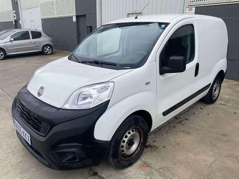 Usado Fiat Fiorino 82 CV (60 kW) 2018 Blanco Monovolumen
