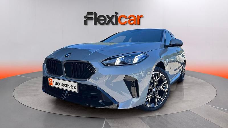 Usado BMW 116 122 CV (89 kW) 2025 Gris Utilitario
