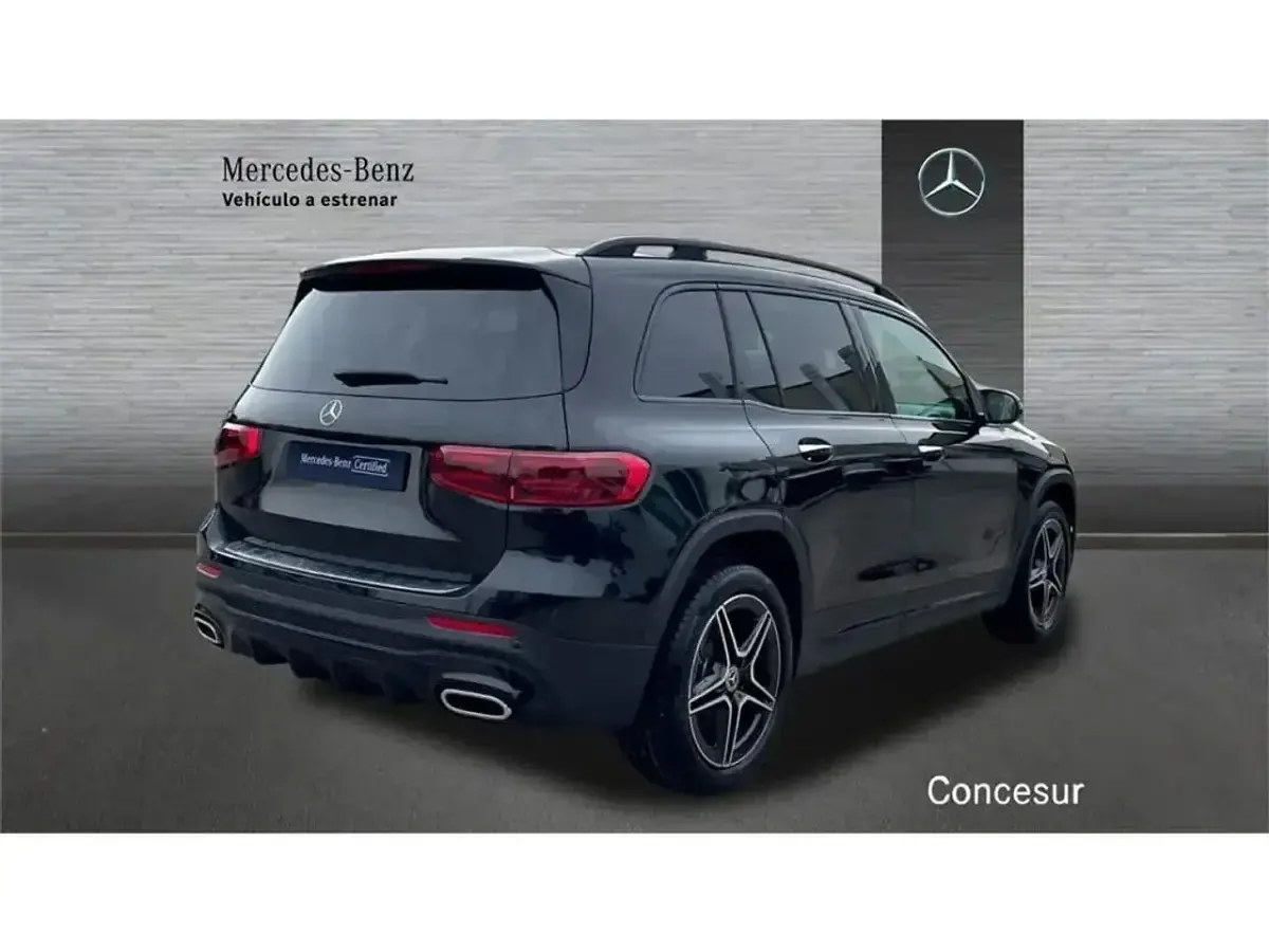 Uusi Mercedes GLB200 149 HP (109 kW) 2026 Musta Katumaasturi