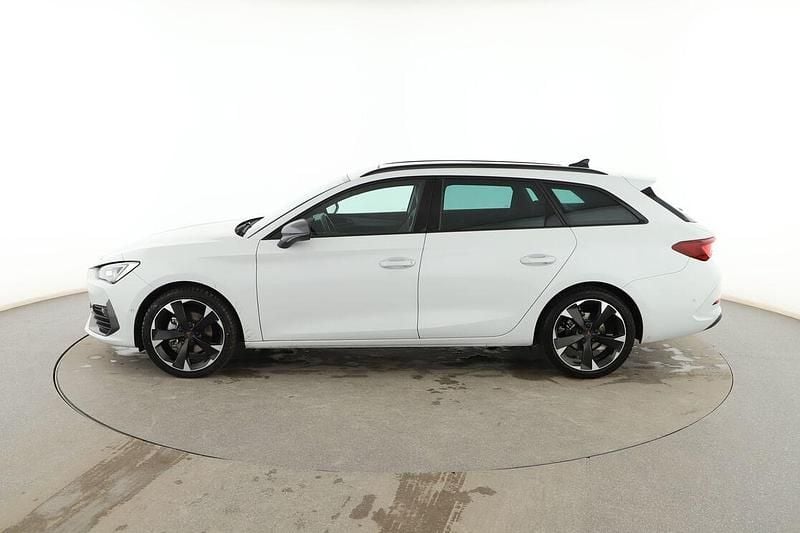 Usado Cupra Leon 150 CV (110 kW) 2023 Blanco Familiar
