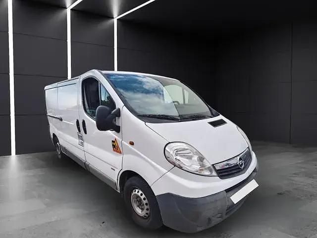 Usado Opel Vivaro 90 HP (66 kW) 2013 Branco Monovolume