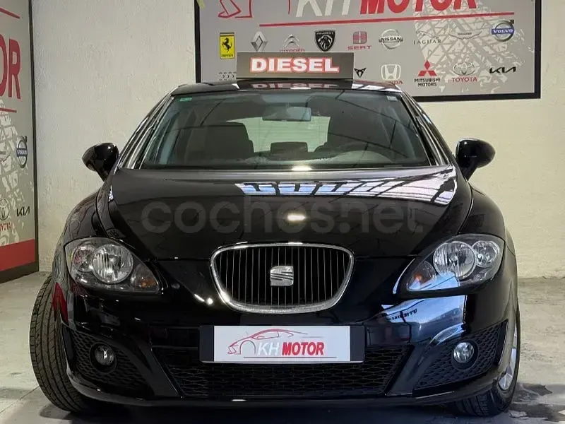 Usado Seat Leon Copa 105 CV (77 kW) 2011 Negro Utilitario