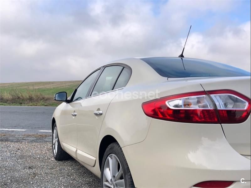 Usado Renault Fluence Dynamique 110 CV (80 kW) 2014 Negro Berlina