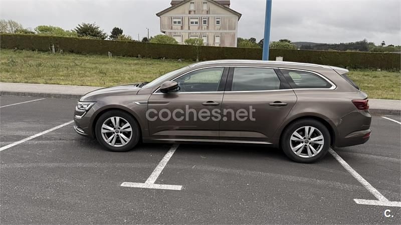 Usado Renault Talisman Zen 130 CV (95 kW) 2016 Marrón Familiar