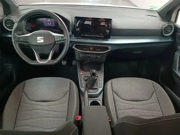 Usado Seat Arona Xperience 115 CV (84 kW) 2025 Blanco SUV