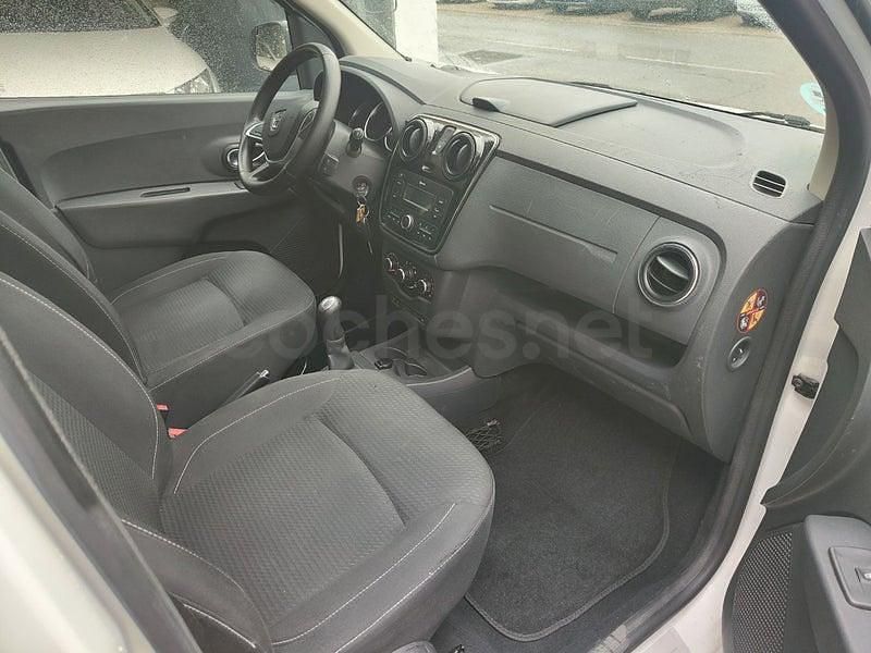 Usado Dacia Lodgy Lauréate 90 CV (66 kW) 2018 Blanco Monovolumen