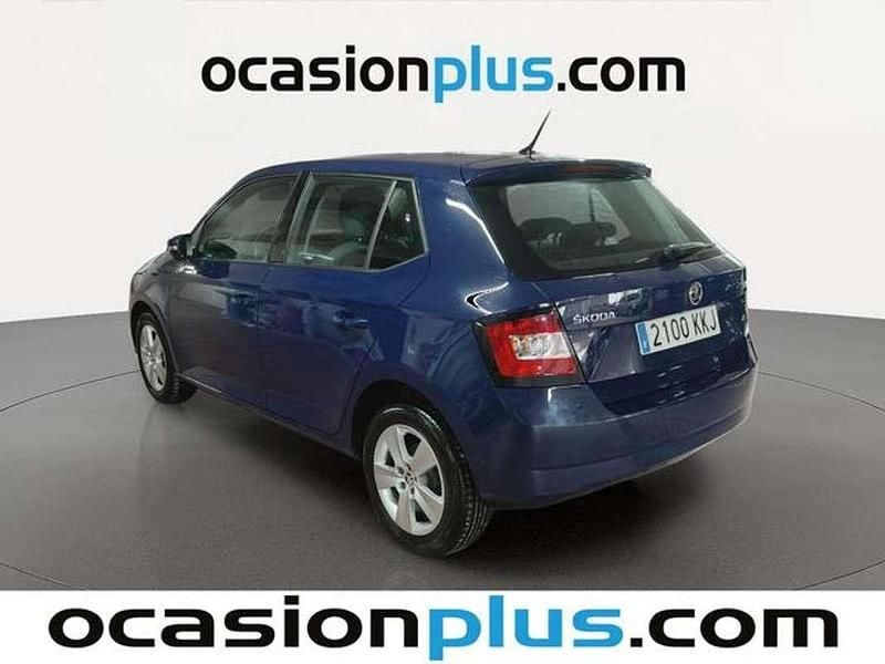 Usado Skoda Fabia 75 CV (55 kW) 2018 Azul Utilitario