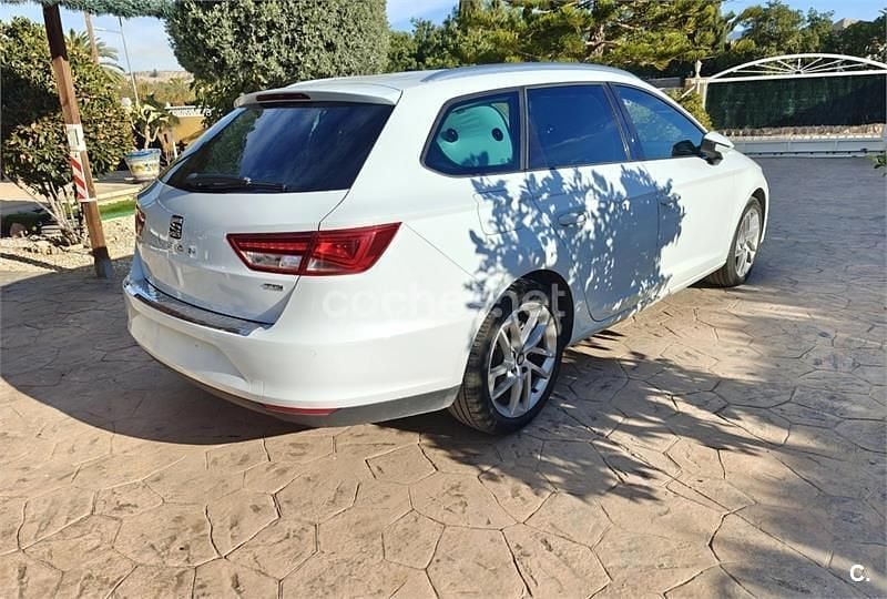 Blanco Usado 2014 Seat Leon ST Style Familiar | 8800 € (Precio justo) - Imagen 1/4