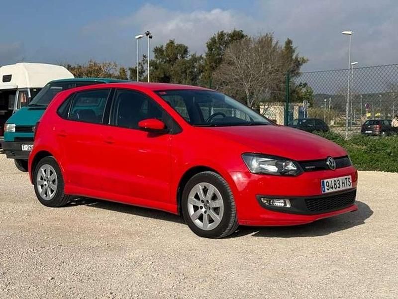Usado VW Polo Advance 75 CV (55 kW) 2013 Rojo Utilitario